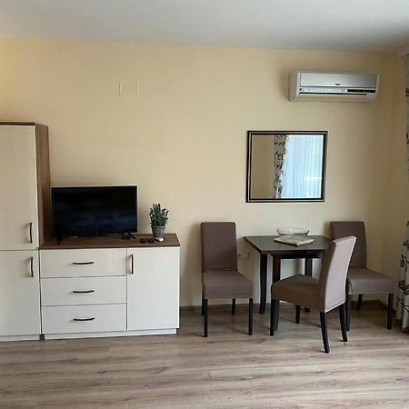 Студио-"Ziko" Pomorie Luaran gambar